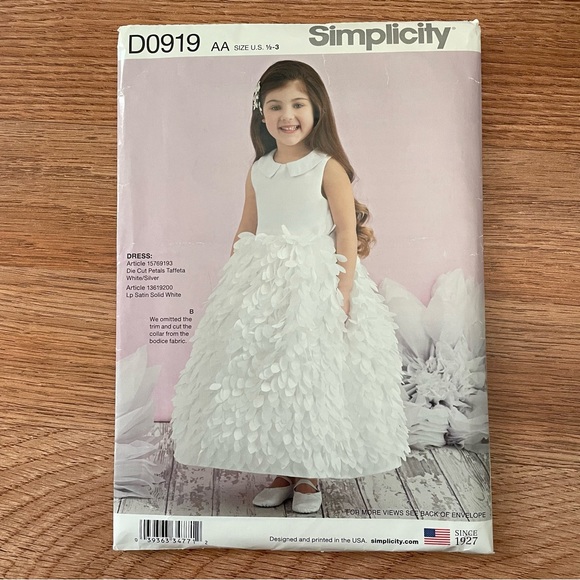 Other - 🔴 Girls Dress Sewing Pattern
